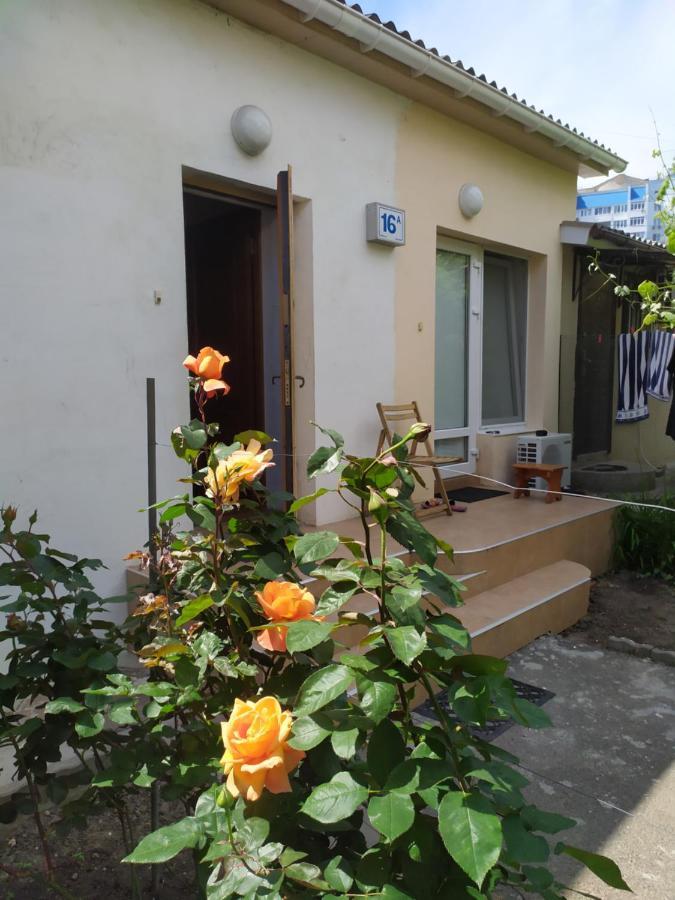 At Nataly'S Apartment Odesa Exterior photo
